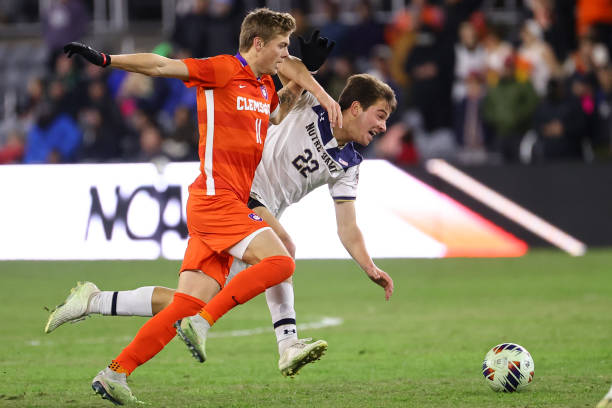 更是让球迷 更是让球迷